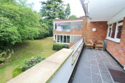 Darnhills, Radlett