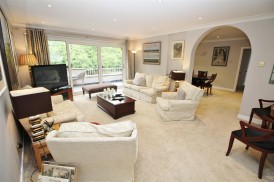 Darnhills, Radlett