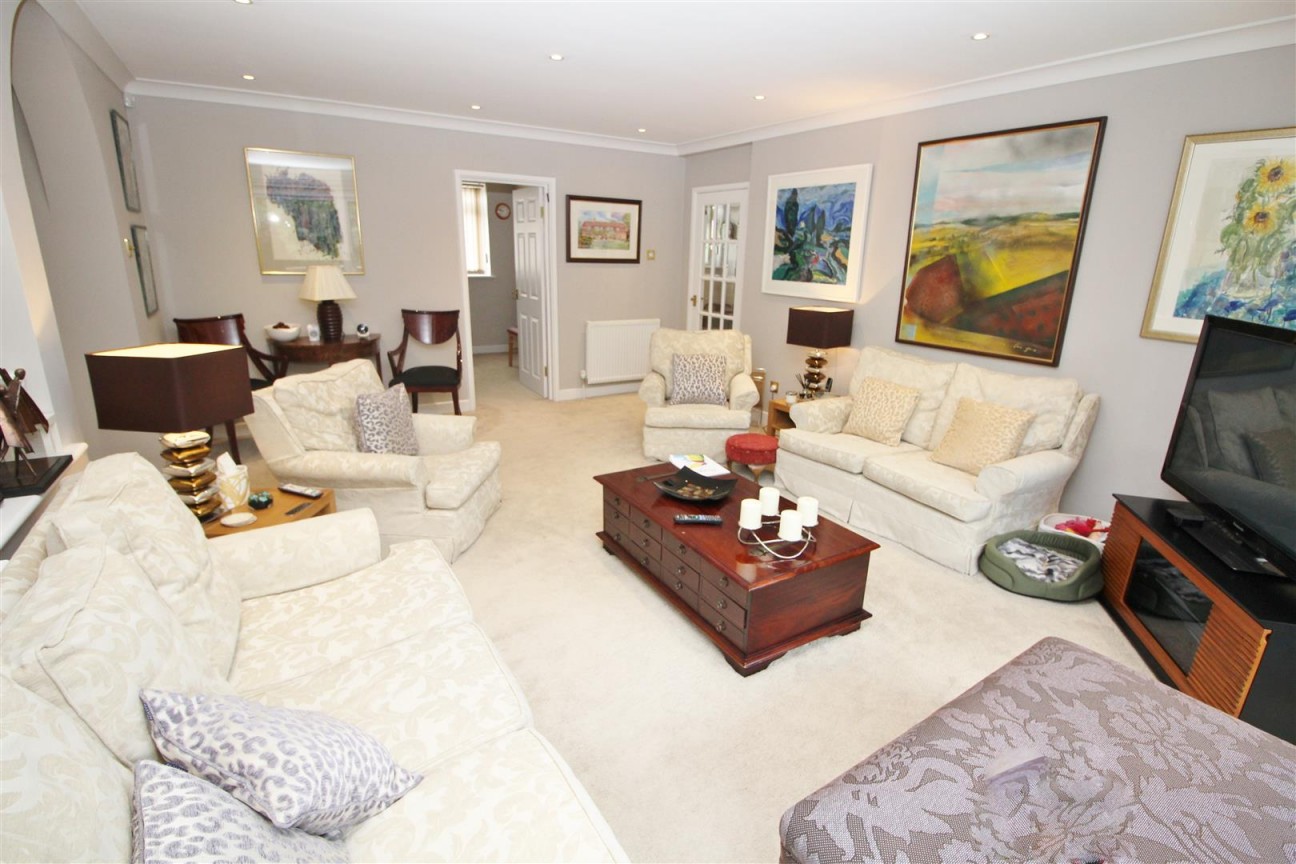 Darnhills, Radlett