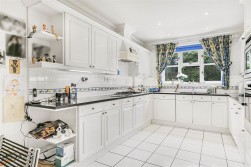 Gills Hill, Radlett
