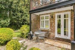 Gills Hill, Radlett