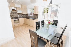 Keats Close, Borehamwood