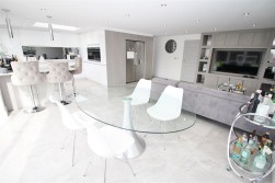 Gables Avenue, Red Road, Borehamwood