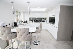 Gables Avenue, Red Road, Borehamwood