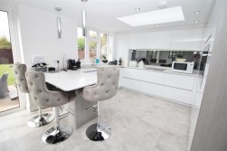Gables Avenue, Red Road, Borehamwood
