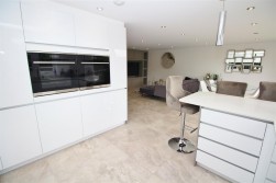 Gables Avenue, Red Road, Borehamwood