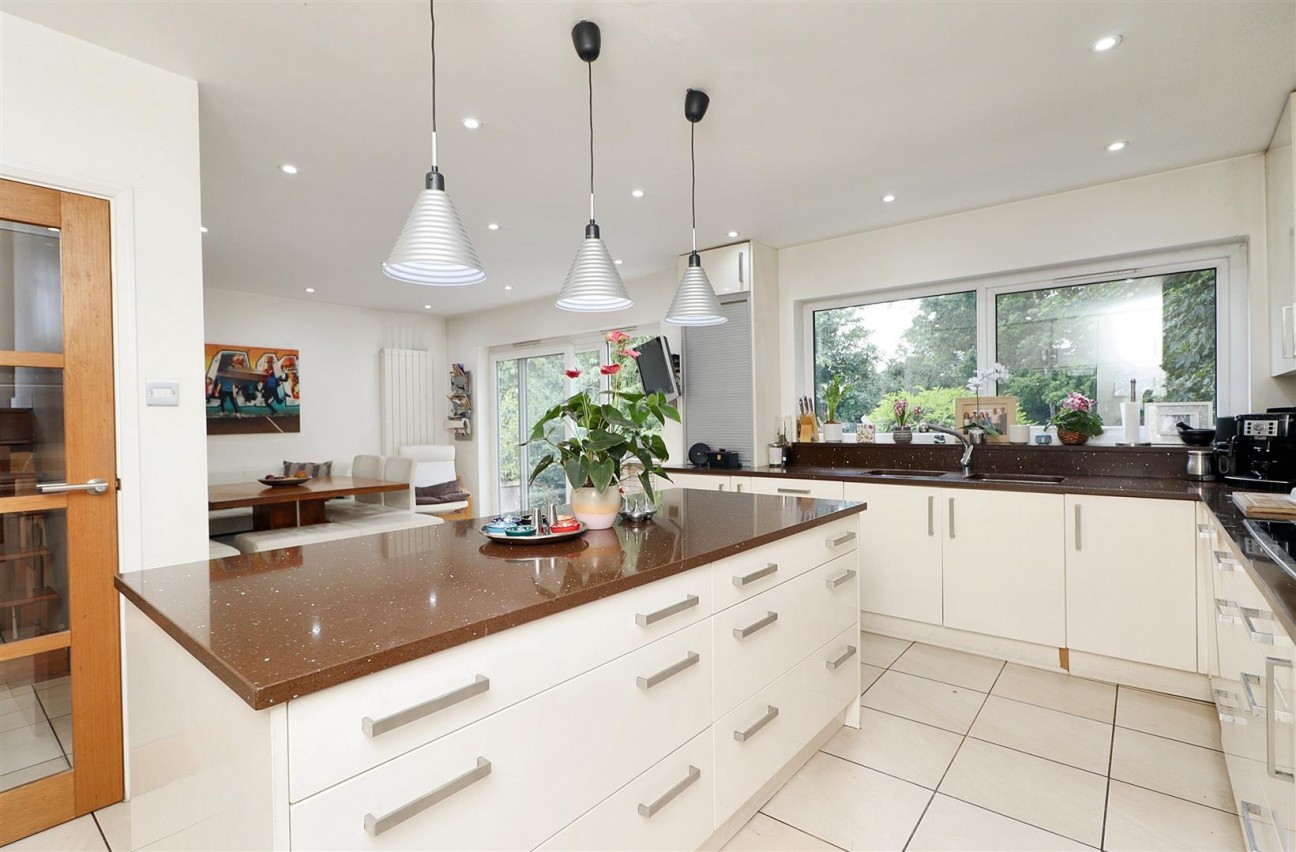 Deacons Hill Road, Elstree
