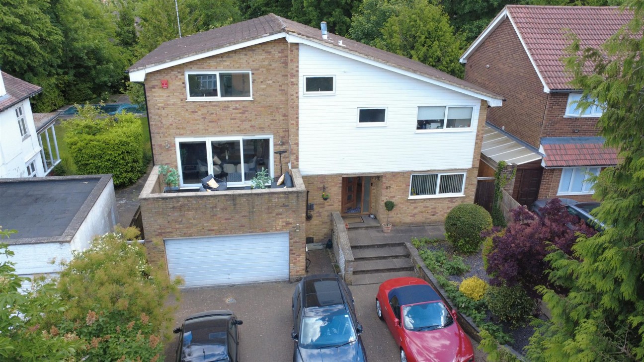 Deacons Hill Road, Elstree