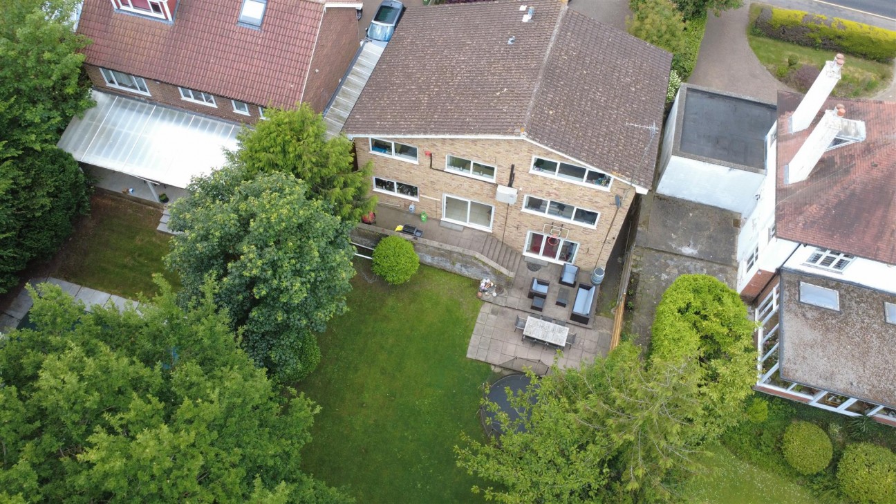 Deacons Hill Road, Elstree