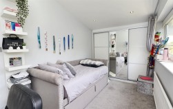Deacons Hill Road, Elstree