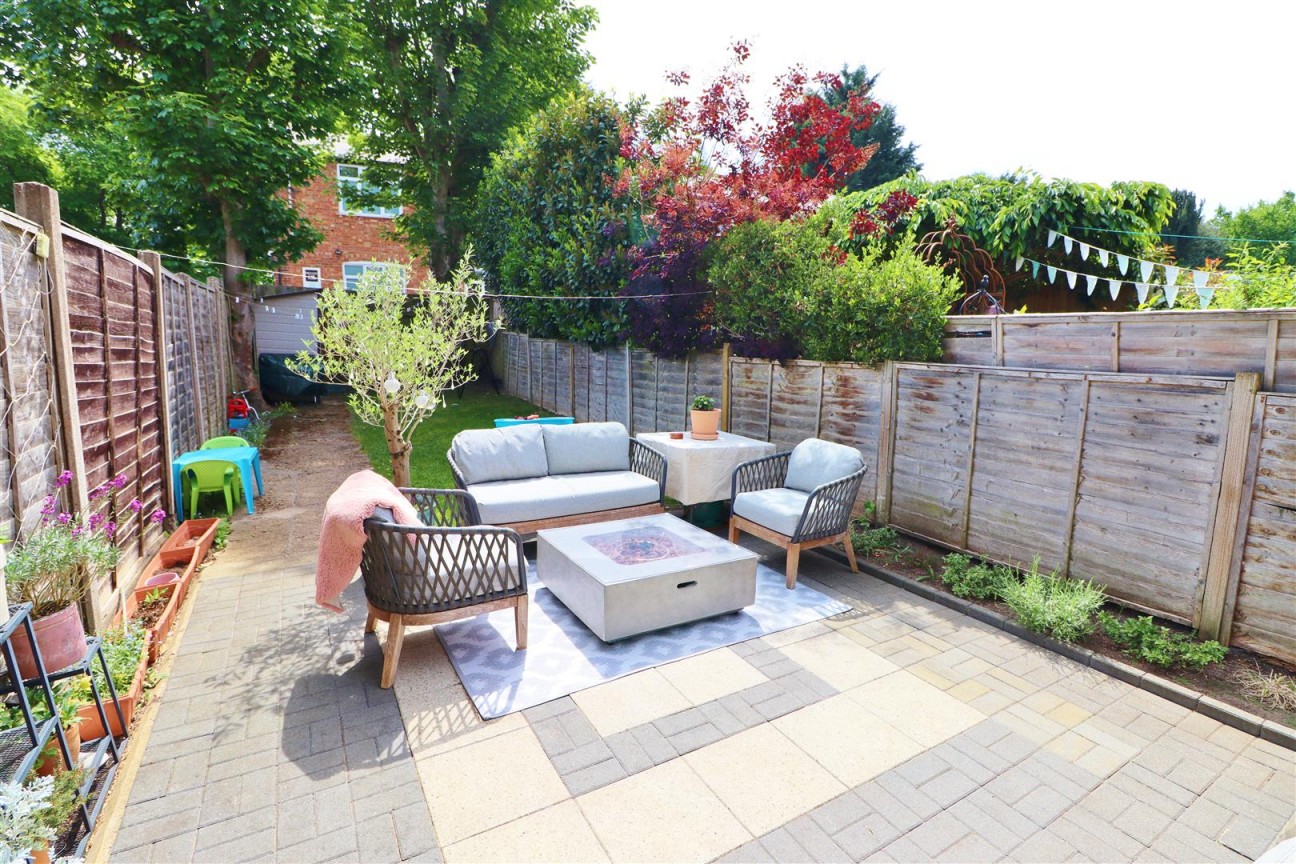 Station Road, Radlett