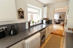 Station Road, Radlett