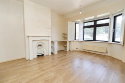 Sullivan Way, Elstree, Borehamwood