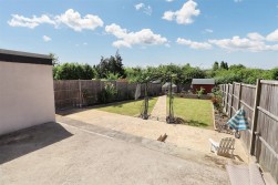 Sullivan Way, Elstree, Borehamwood