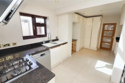 Sullivan Way, Elstree, Borehamwood