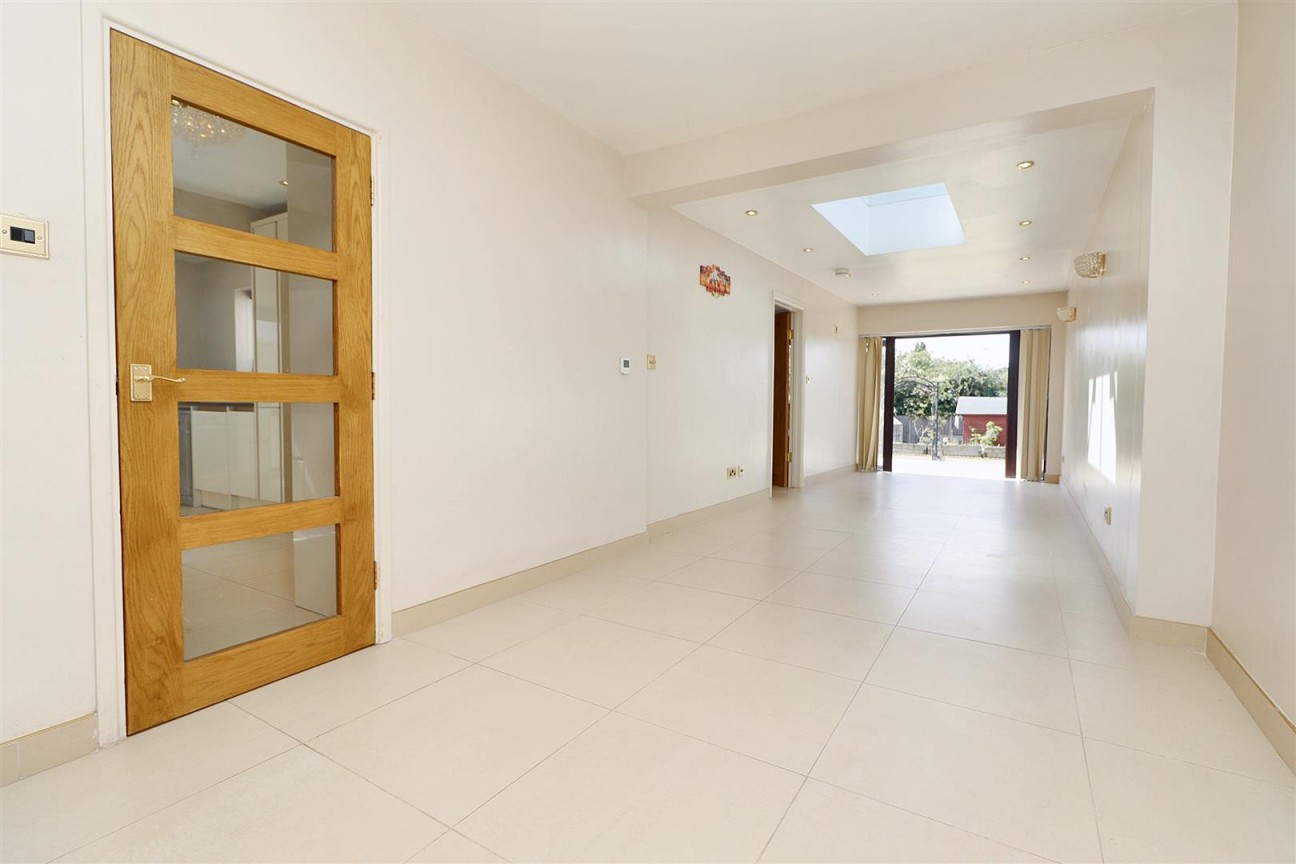 Sullivan Way, Elstree, Borehamwood