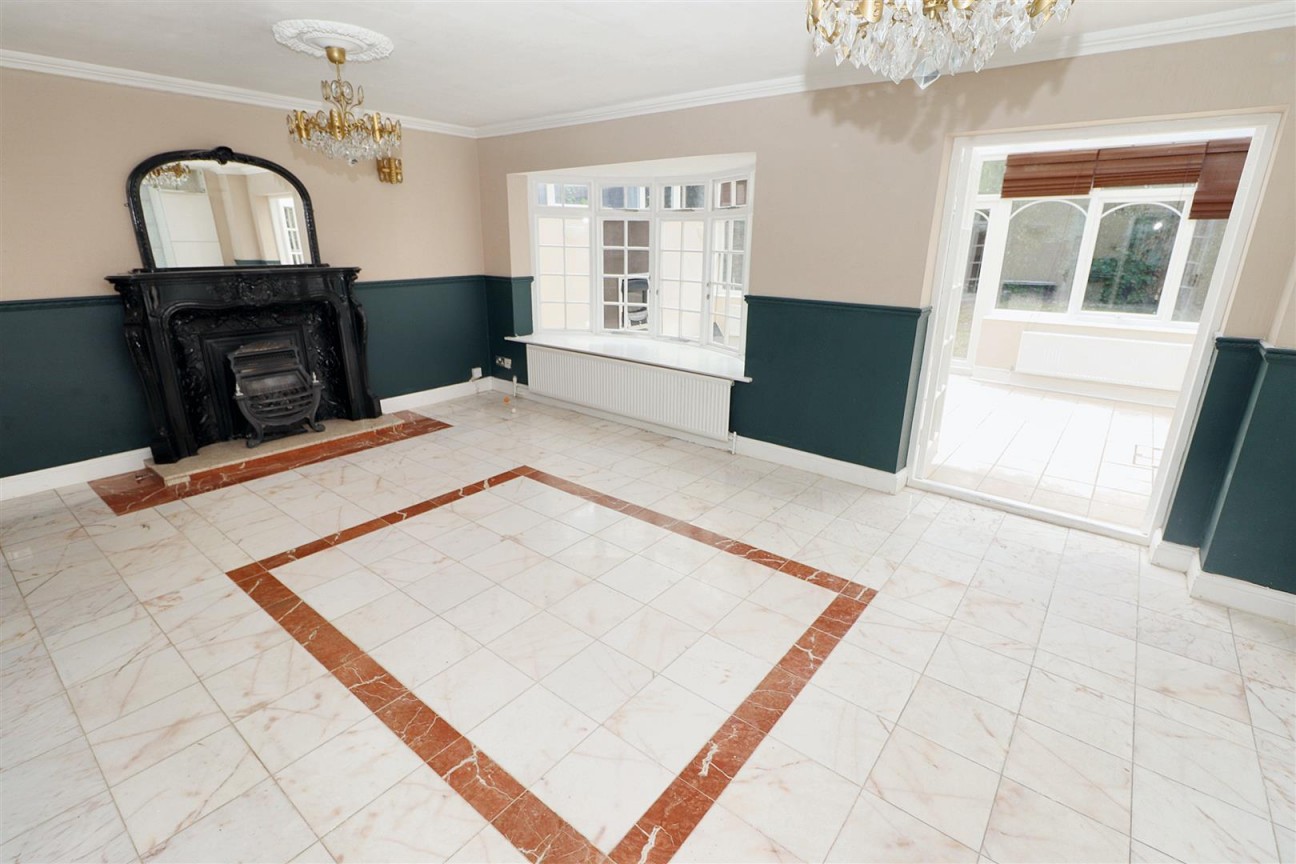 Deacons Hill Road, Elstree, Borehamwood