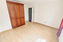 Deacons Hill Road, Elstree, Borehamwood