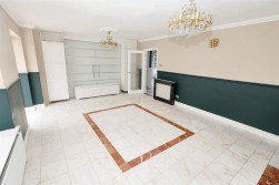 Deacons Hill Road, Elstree, Borehamwood