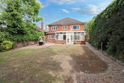 Deacons Hill Road, Elstree, Borehamwood