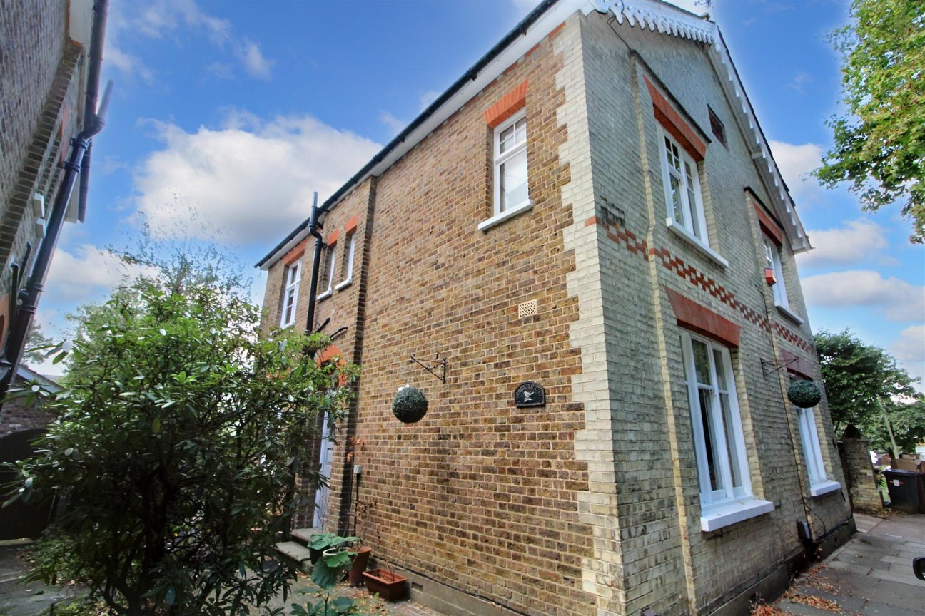 Summer Grove, Elstree, Borehamwood