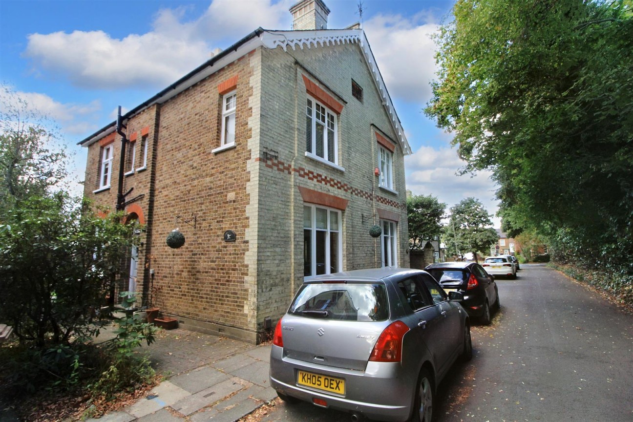 Summer Grove, Elstree, Borehamwood