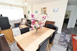 Barnet Lane, Elstree, Borehamwood