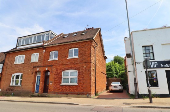 High Street, Elstree