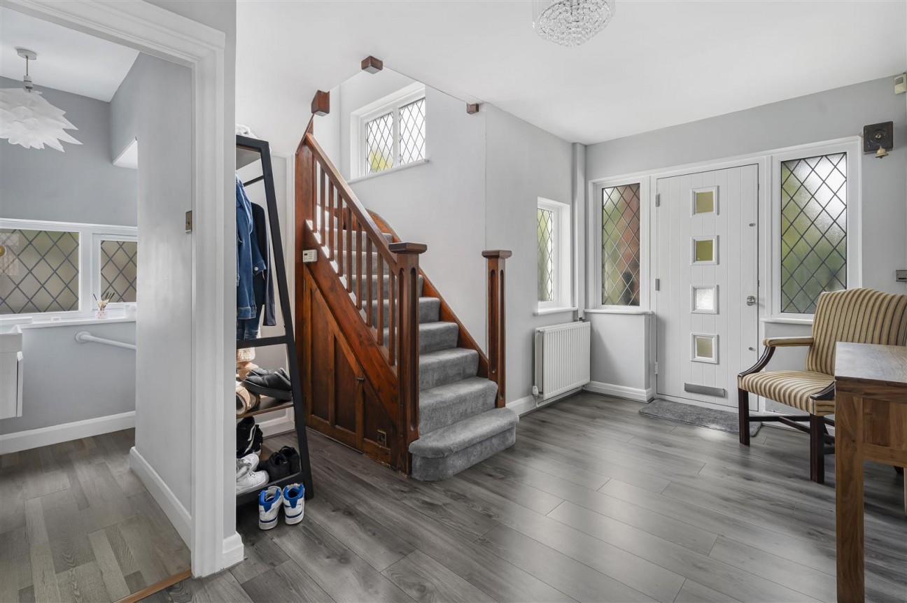 Aldenham Avenue, Radlett