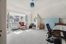 Aldenham Avenue, Radlett