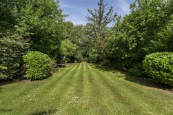 Aldenham Avenue, Radlett
