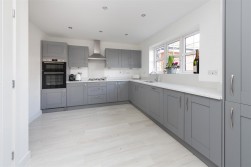 Cane Drive, Bricket Wood, St. Albans