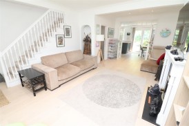 Cardinal Avenue, Borehamwood