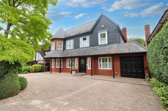 Barham Avenue, Elstree, Borehamwood