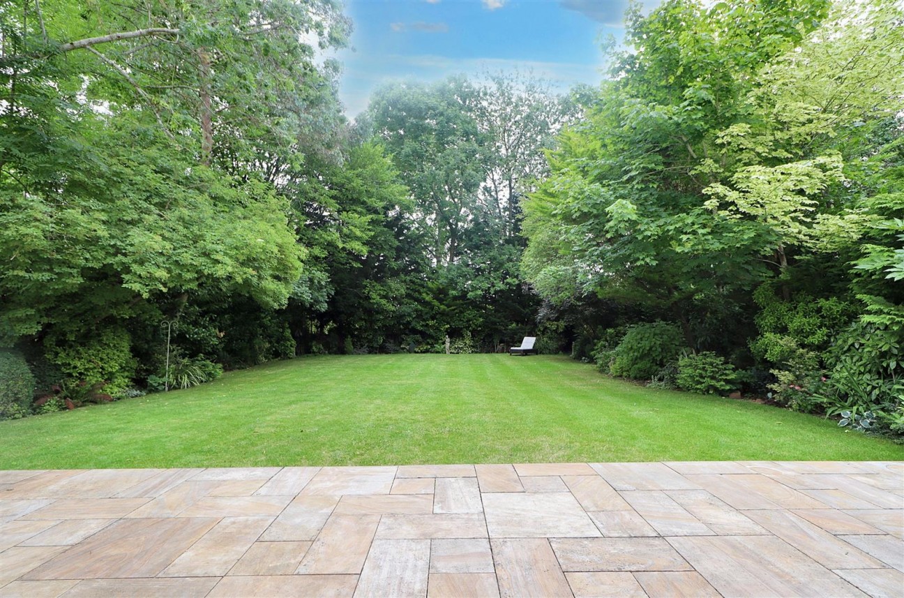 Barham Avenue, Elstree, Borehamwood