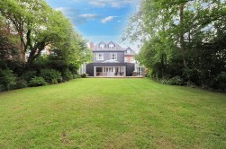 Barham Avenue, Elstree, Borehamwood