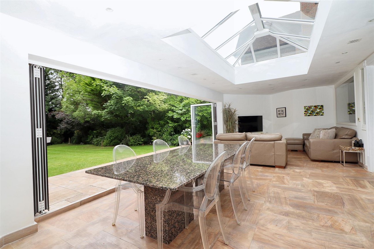 Barham Avenue, Elstree, Borehamwood