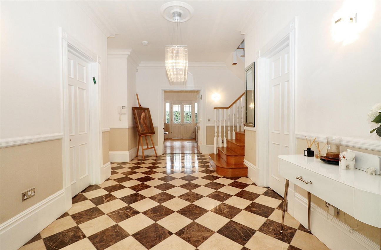 Barham Avenue, Elstree, Borehamwood