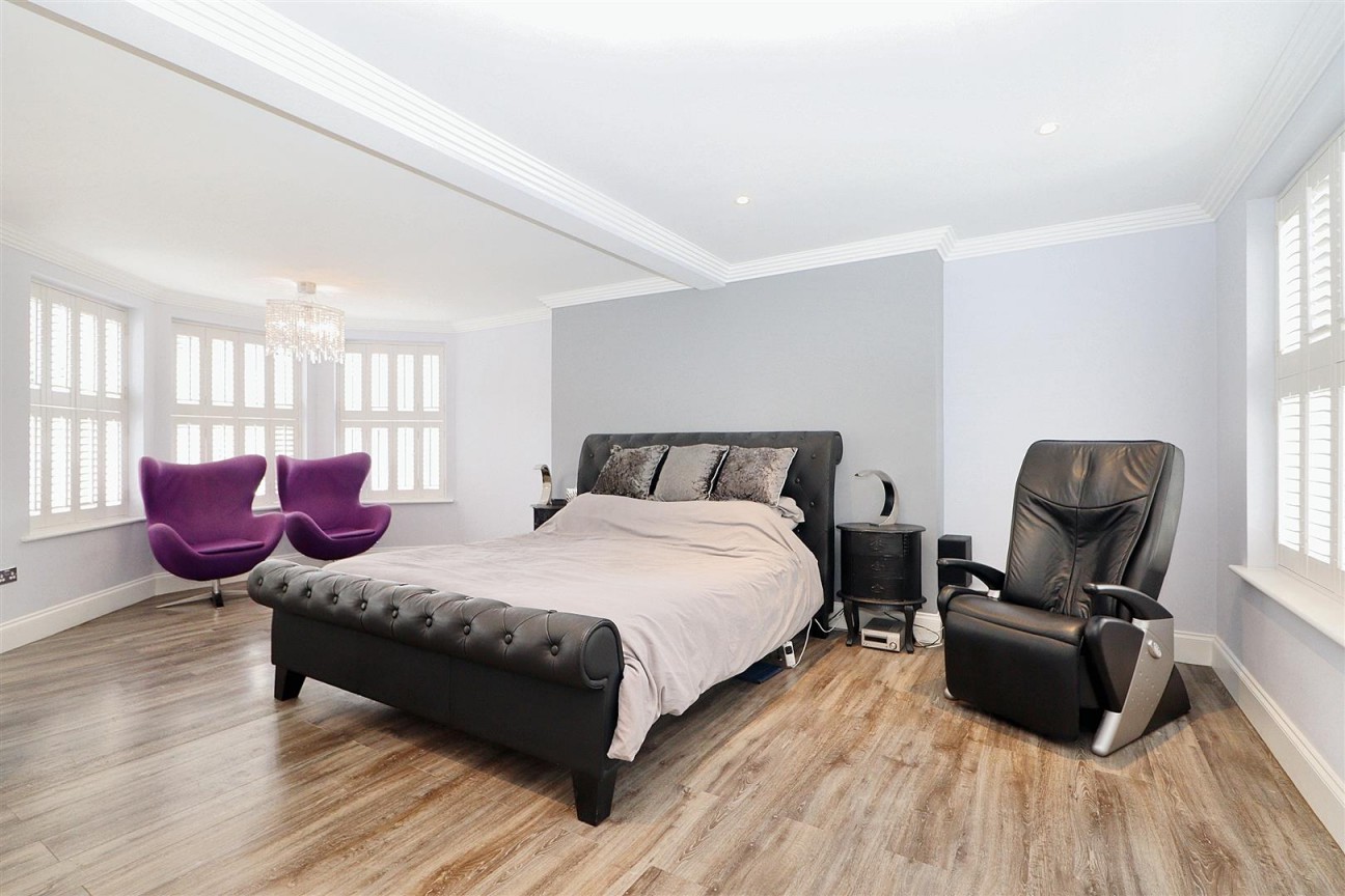 Barham Avenue, Elstree, Borehamwood