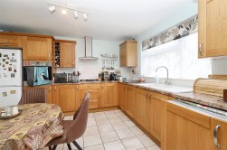 Farriers Way, Borehamwood