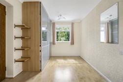 Beech Avenue, Radlett