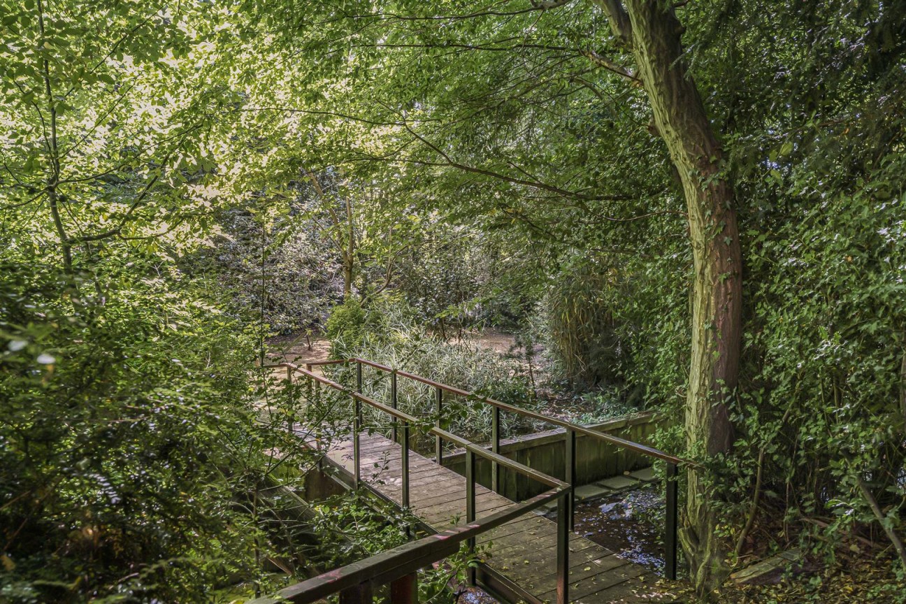 Beech Avenue, Radlett