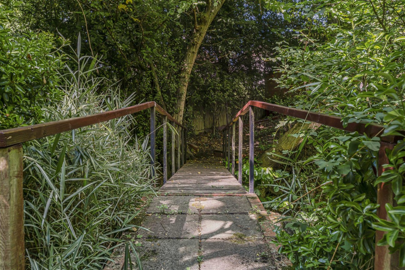 Beech Avenue, Radlett