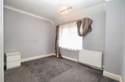 Sullivan Way, Elstree