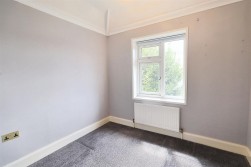 Sullivan Way, Elstree
