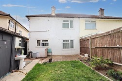 Sullivan Way, Elstree