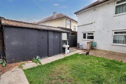 Sullivan Way, Elstree