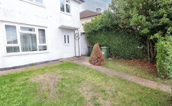 Sullivan Way, Elstree