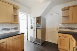 Sullivan Way, Elstree