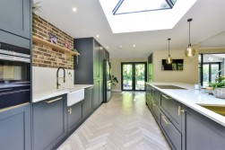 Warren Lane, Stanmore
